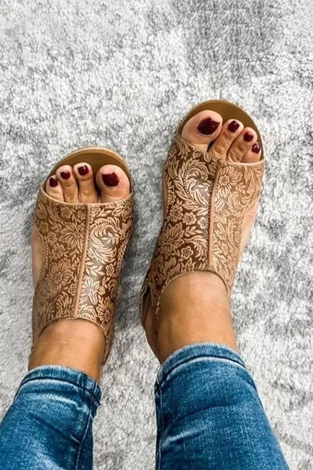 Brown Vintage Floral Leather Rivet Hollowed Platform Sizeandals