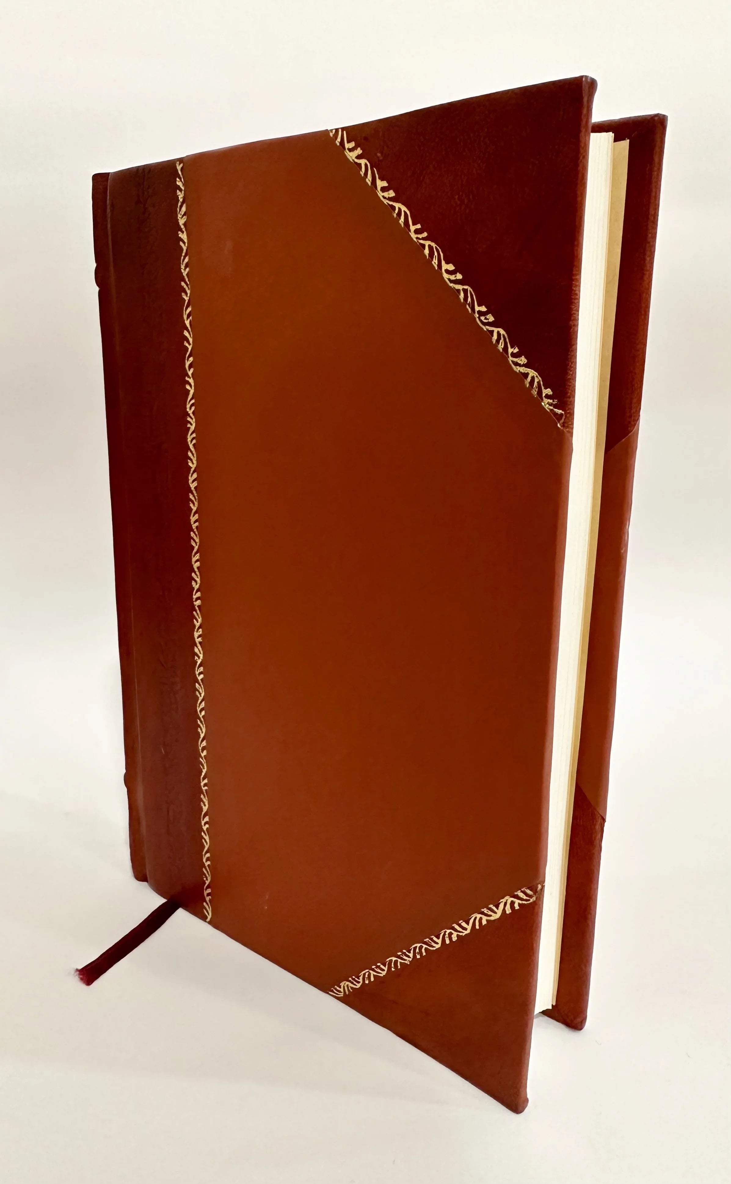 De Panniculariis, Occasione L. 6. D. De Bonis Damnat Ceterisque Damnatorum Bonis Ut Et De Expensis Criminalibus E Bonis Reorum Vel Sizeubditorum Sizeubministrandis / Ferdinand August (1745) [Leather Bound]