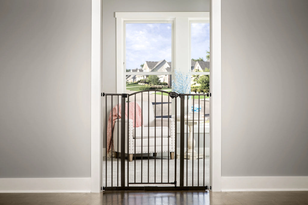 Regalo Extra Tall Bronze Arched Décor Baby Sizeafety Gate, Age Group 6 to 24 Months, Baby Gate