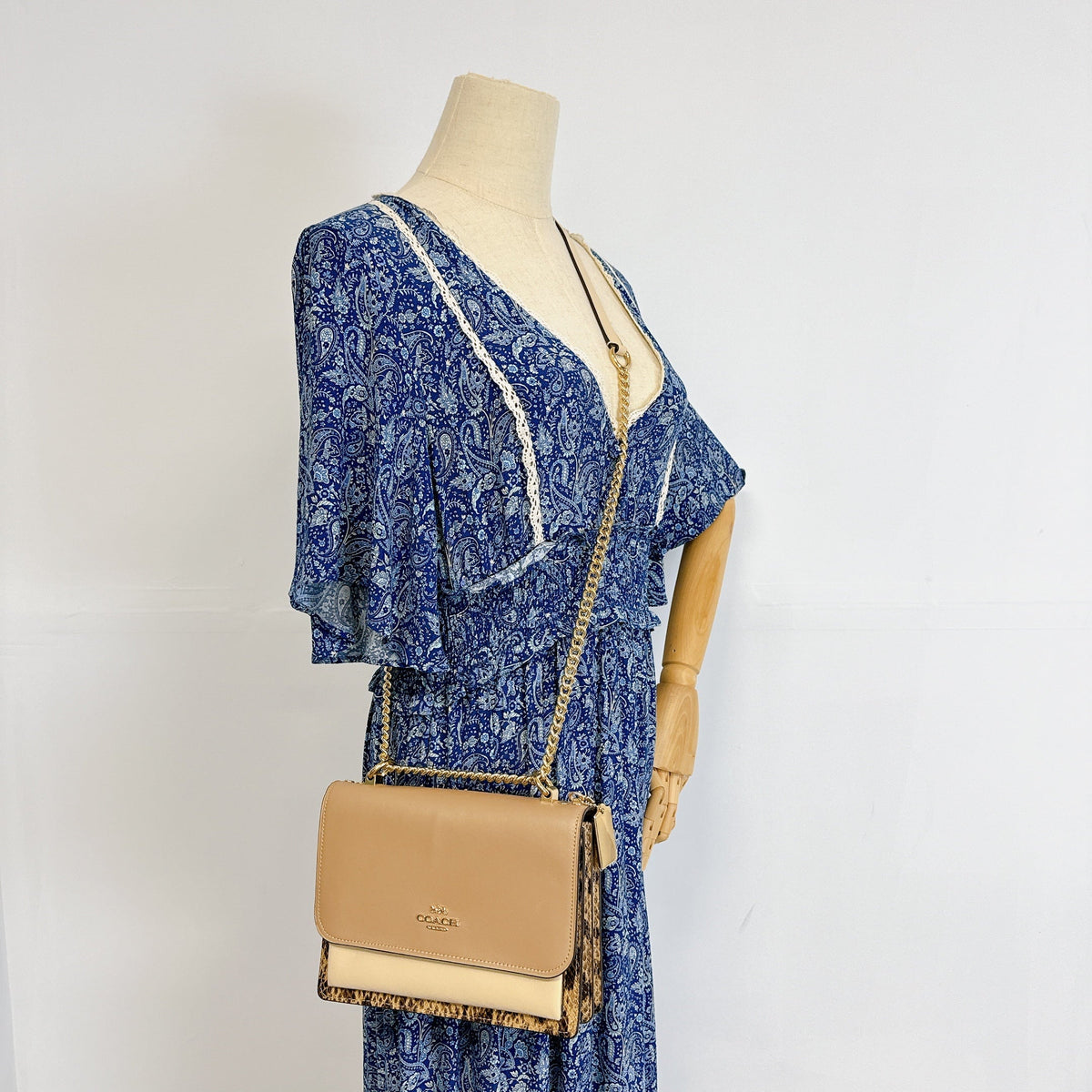 Coach Klare Crossbody (IM/Ivory Multi)