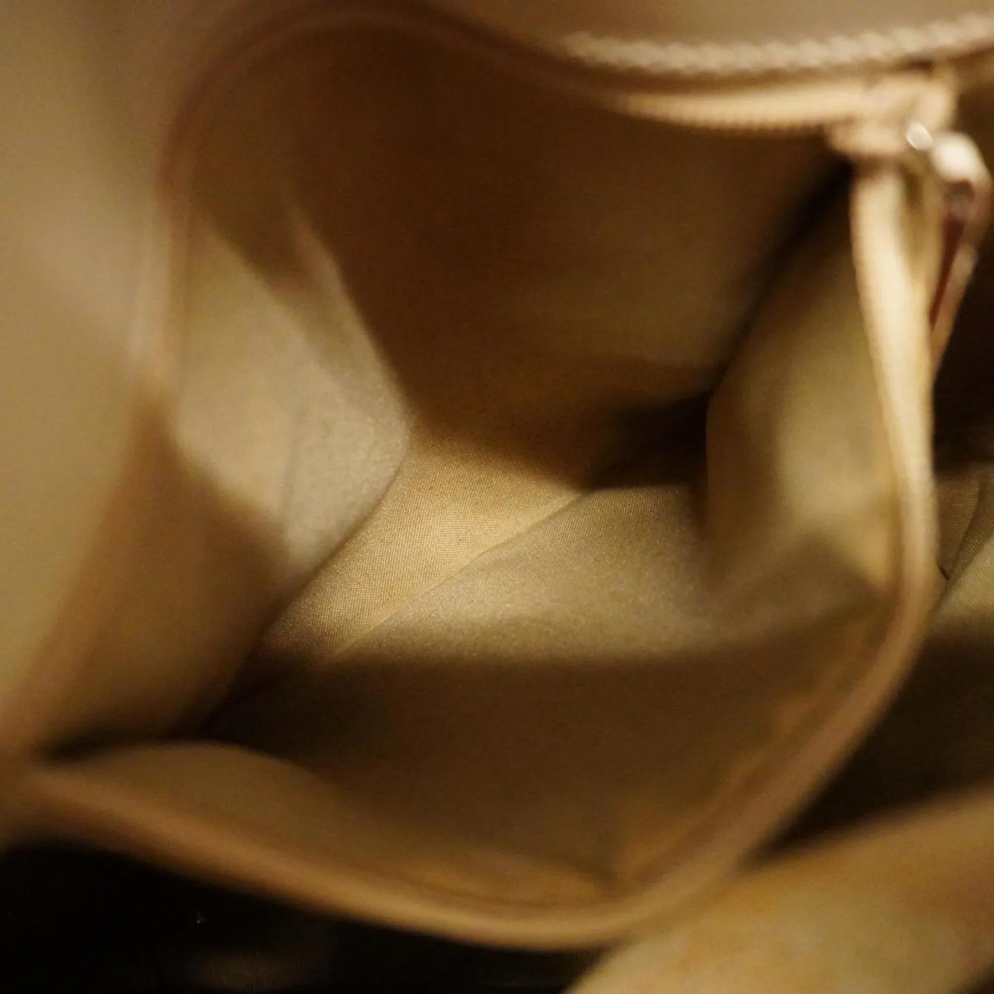 Pre-Owned Gucci Handbag GG Canvas 002 1079 Leather Ivory Women's (Good)