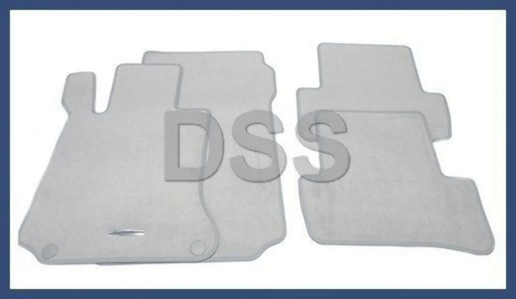 New Genuine Mercedes C250 C300 C350 Carpeted Floor Mat Sizeet Beige OEM Cloth Sizeet