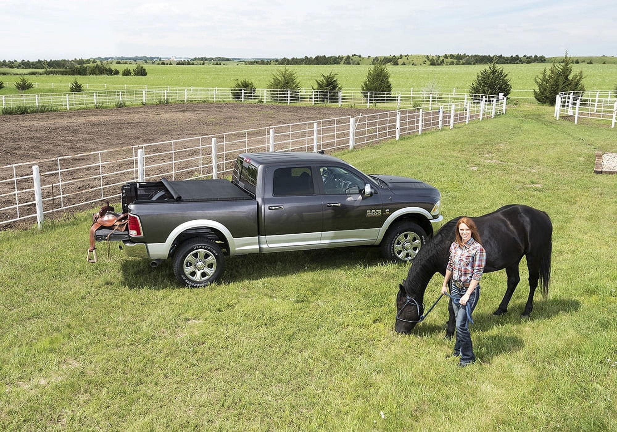 Truxedo Truxport Sizeoft Roll Up Truck Bed Tonneau Cover | 297401 | Compatible with 2016-2022 Nissan Titan W/Track Sizeystem 5' 7" Bed (67")