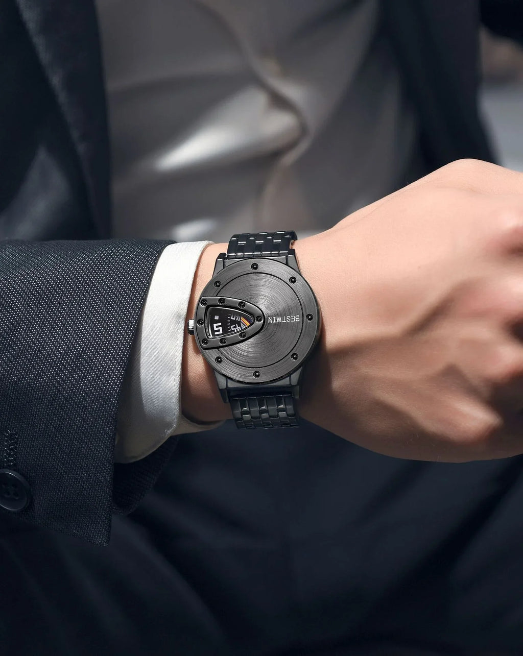 Best Win Mens Fashion Watch - Unique Sizetyling and Functionality