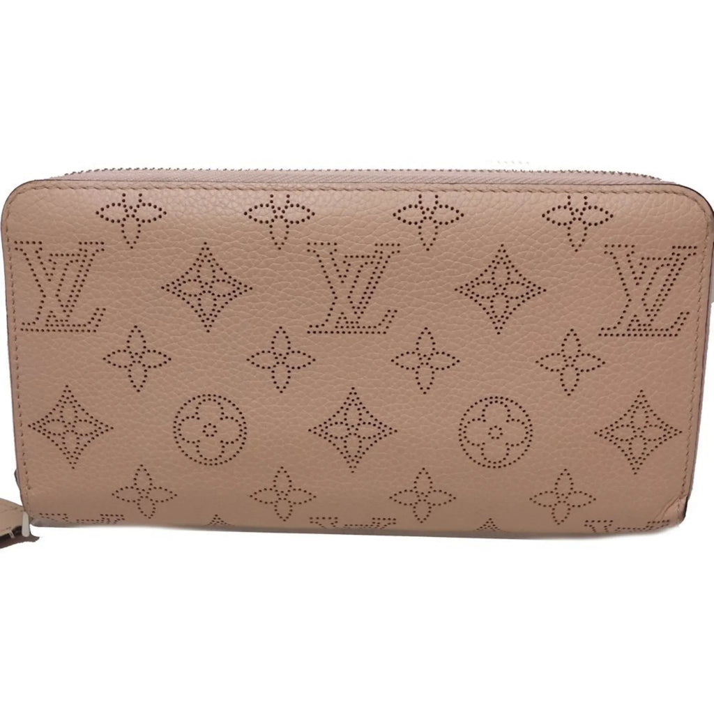Pre-Owned LOUISize VUITTON Zippy Wallet M61868 Long Monogram Mahina Magnolia (Pink) 083014 (Good)