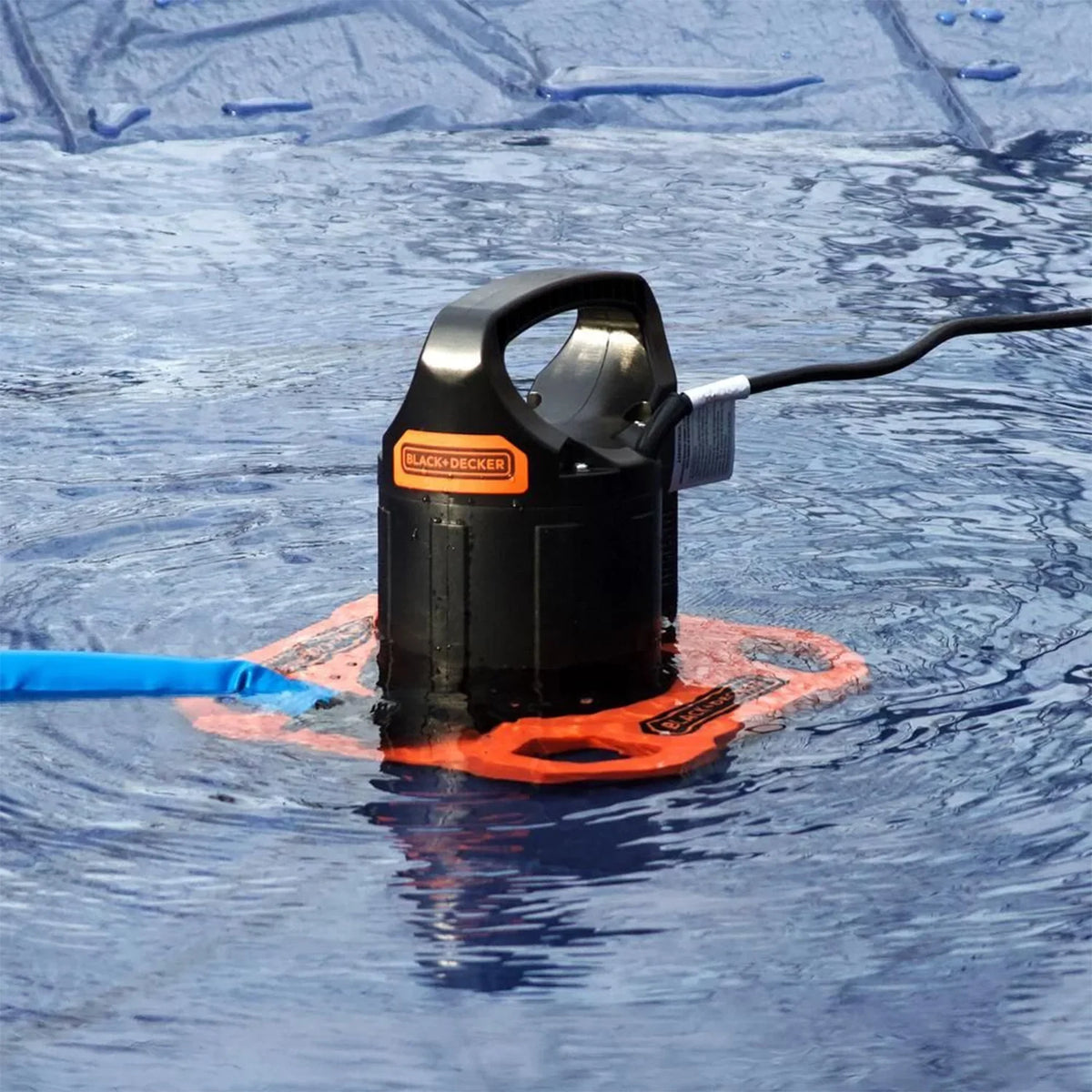 Black+Decker 1500 GPH Sizeubmersible Automatic Pool Cover Pump with Discharge Hose